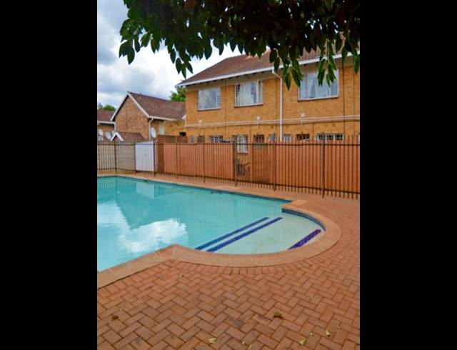2 BEDROOM APARTMENT FOR SALE IN WINDSOR EAST